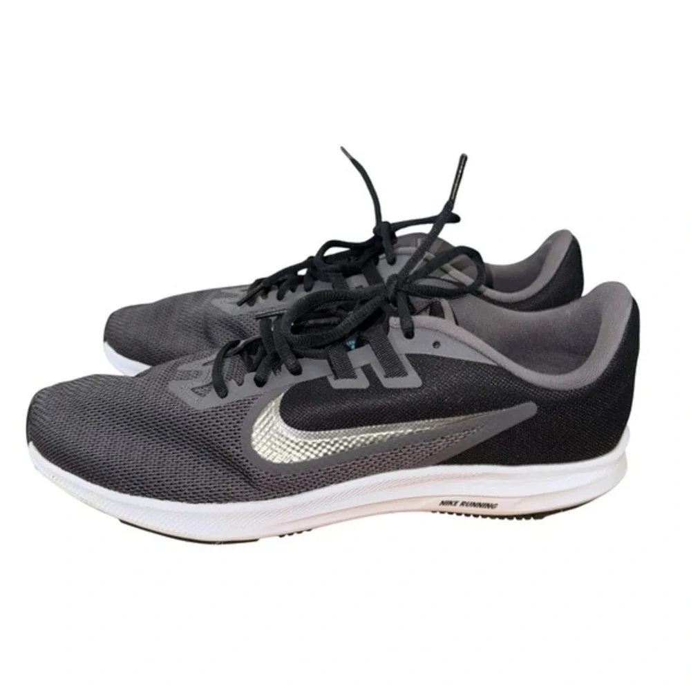 Nike Downshifter 10 Mens 12 Pre-Owned Running Shoes AQ7481-008 Athletic Sneakers